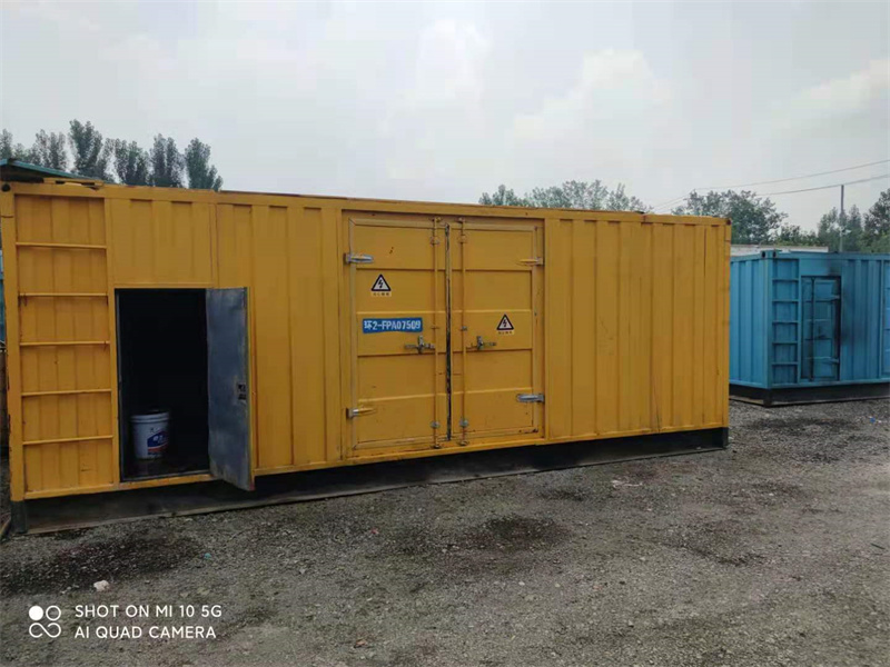 策勒200KW柴油发电机组需要配备什么型号的电缆线？