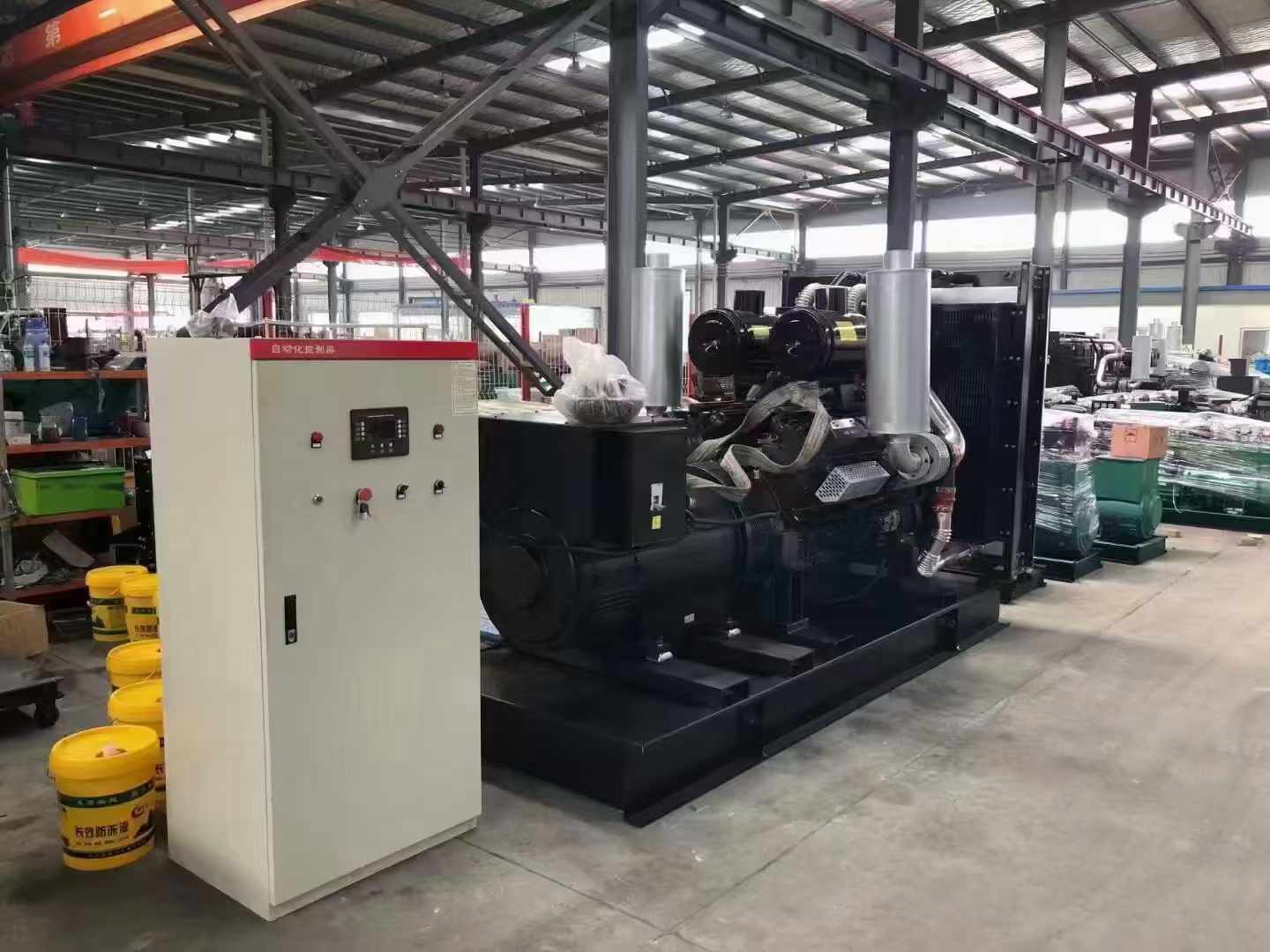 策勒柴油发电机运行时的噪音和振动水平如何？